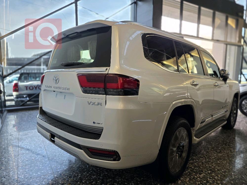 تويوتا لاندكروزر